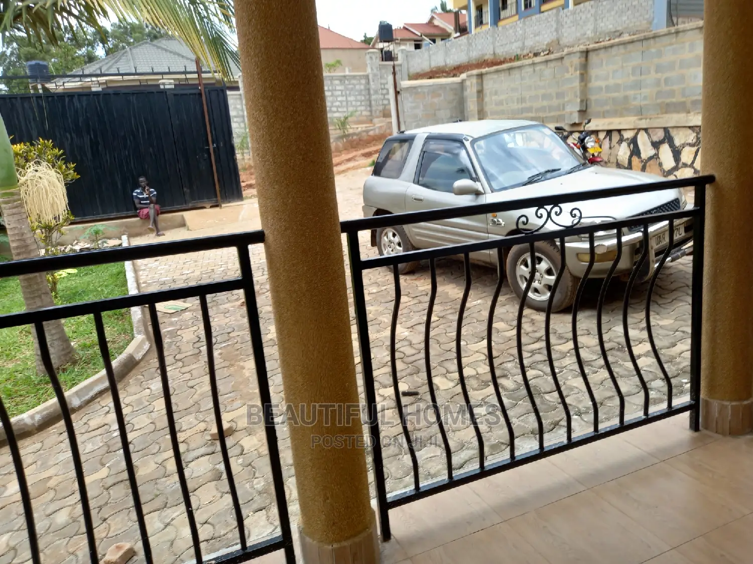 Furnished 3bdrm House in Kira, Central Division for Sale in Central Division