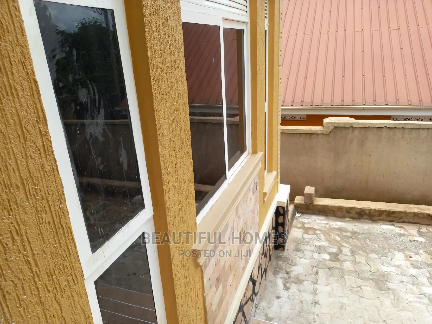 Furnished 3bdrm House in Kira, Central Division for Sale in Central Division