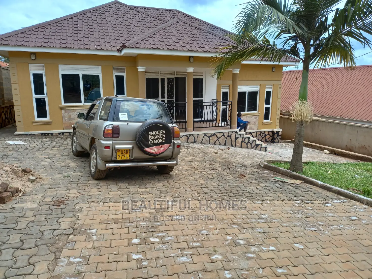 Furnished 3bdrm House in Kira Corporate for Sale in Kira