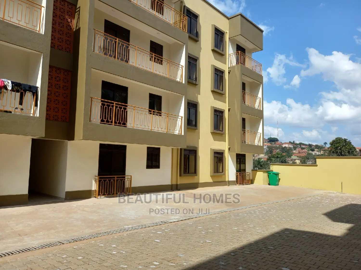 Furnished 2bdrm Condo in Kisaasi Tarmack, Central Division for Sale in Central Division