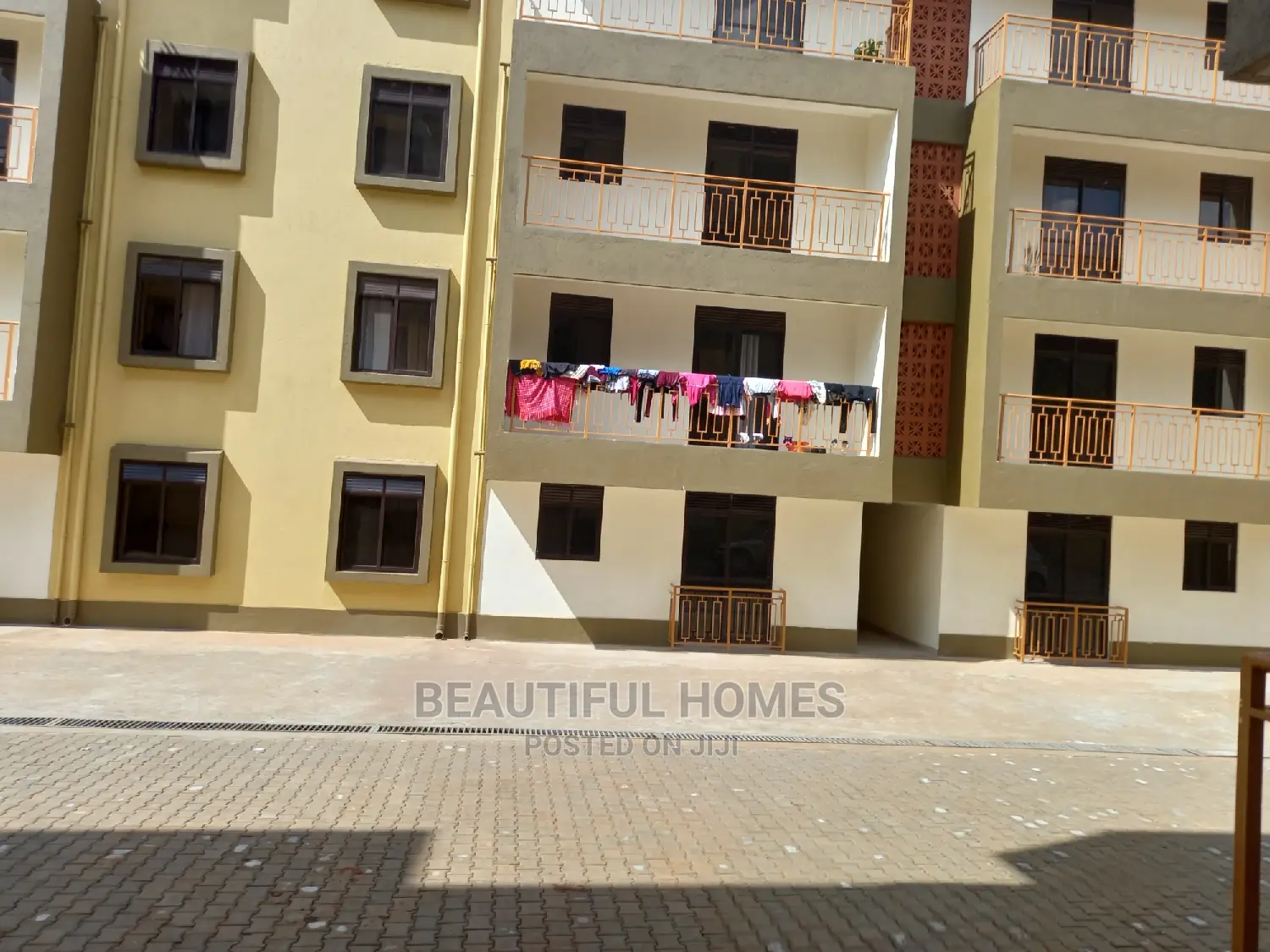 Furnished 2bdrm Condo in Kisaasi Tarmack, Central Division for Sale in Central Division