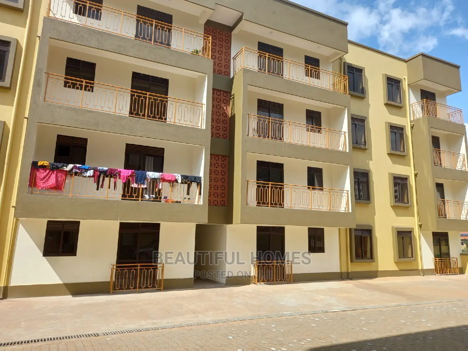 Furnished 2bdrm Condo in Kisaasi Tarmack, Central Division for Sale in Central Division