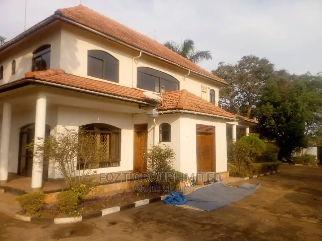 Mini Flat in Lugonjo Entebbe Town, Katabi for sale in Katabi