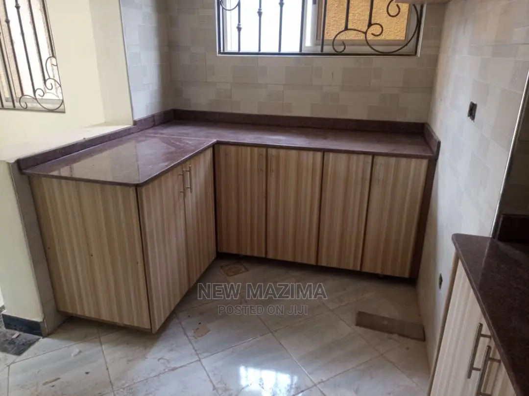 3bdrm Bungalow in Kitende Ntebe Rd, Central Division for Sale in Central Division