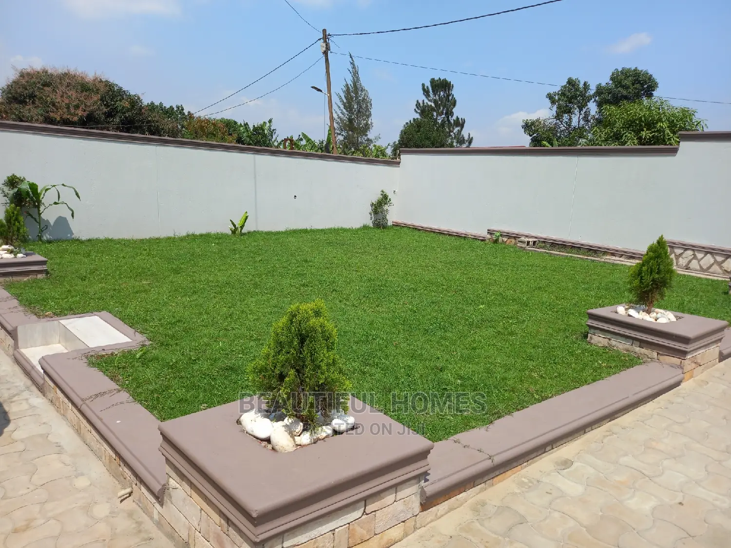 Furnished 4bdrm House in Kira for Sale in Kira