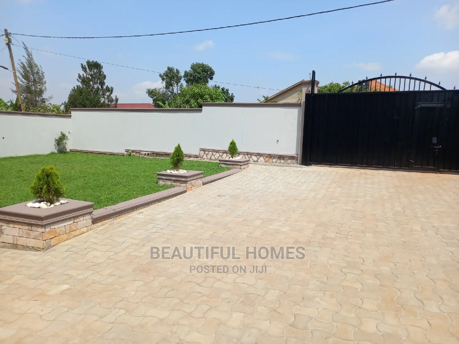 Furnished 4bdrm House in Kira for sale in Kira