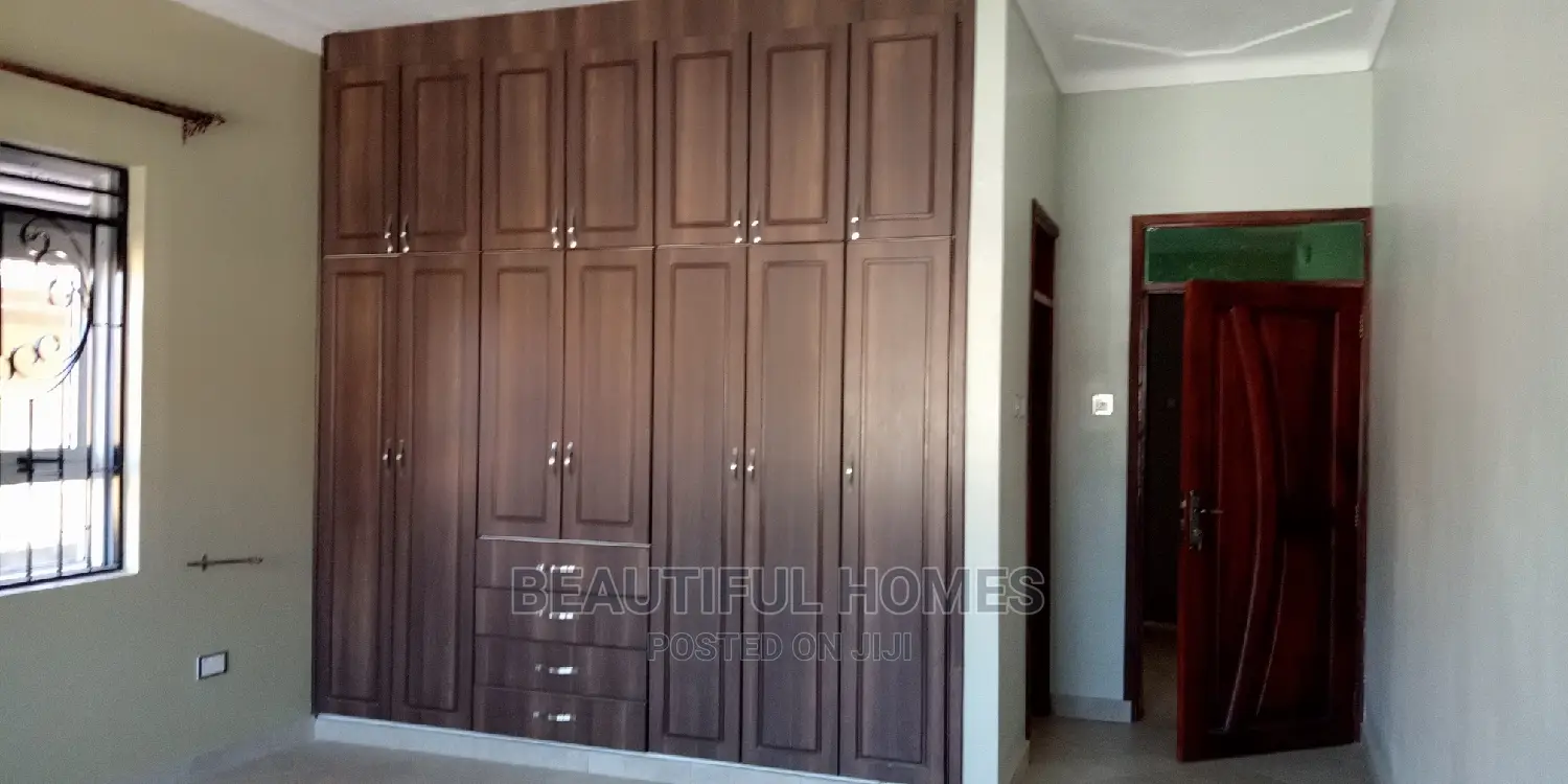 Furnished 2bdrm Block of Flats in Ntinda, Central Division for Sale in Central Division