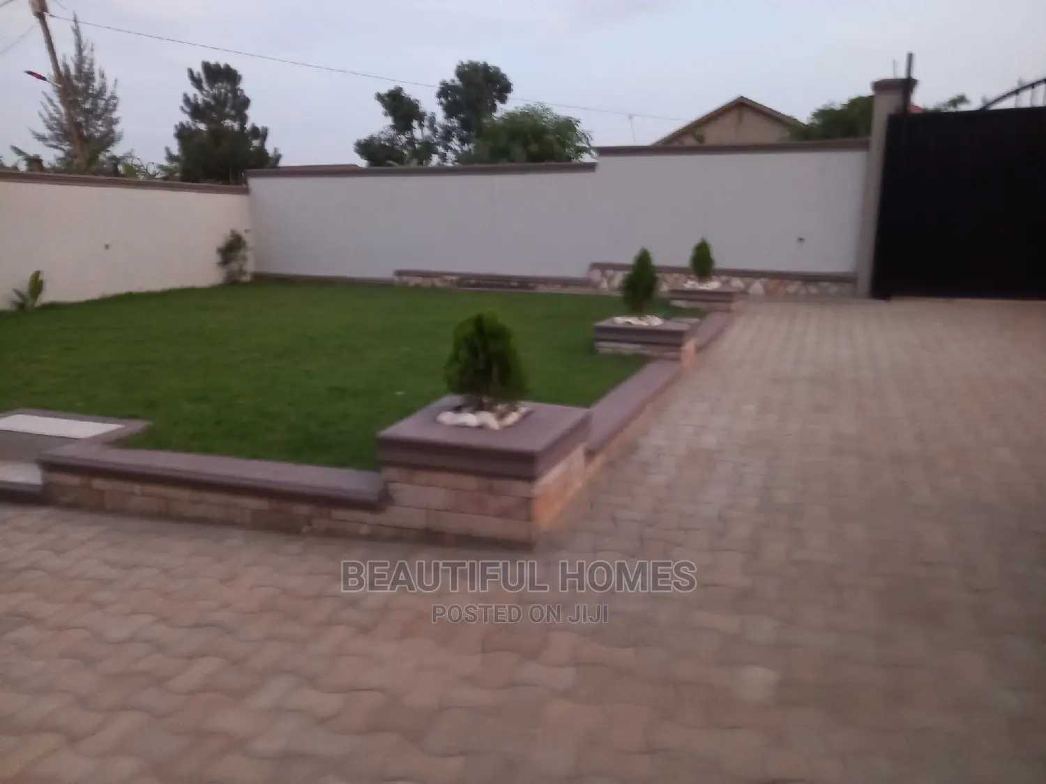 Furnished 4bdrm House in Kira for Sale in Kira