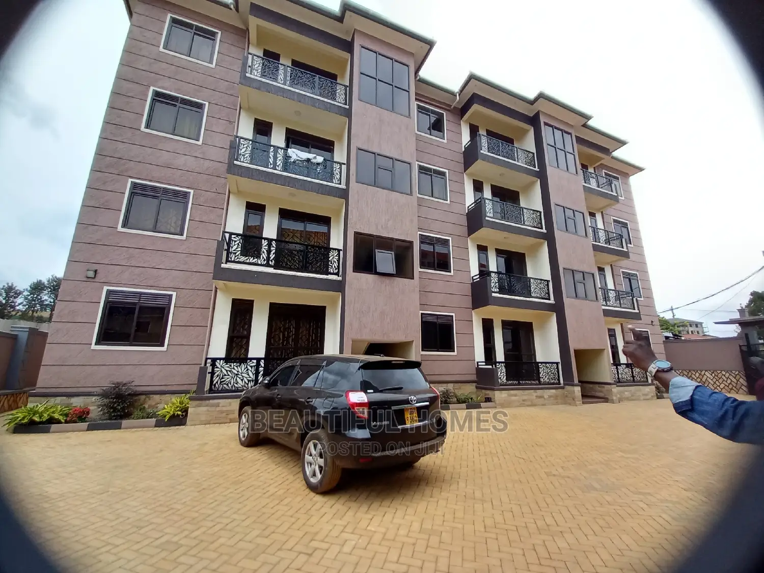 Furnished 2bdrm Block of Flats in Kyanja Wealthy, Central Division in Central Division