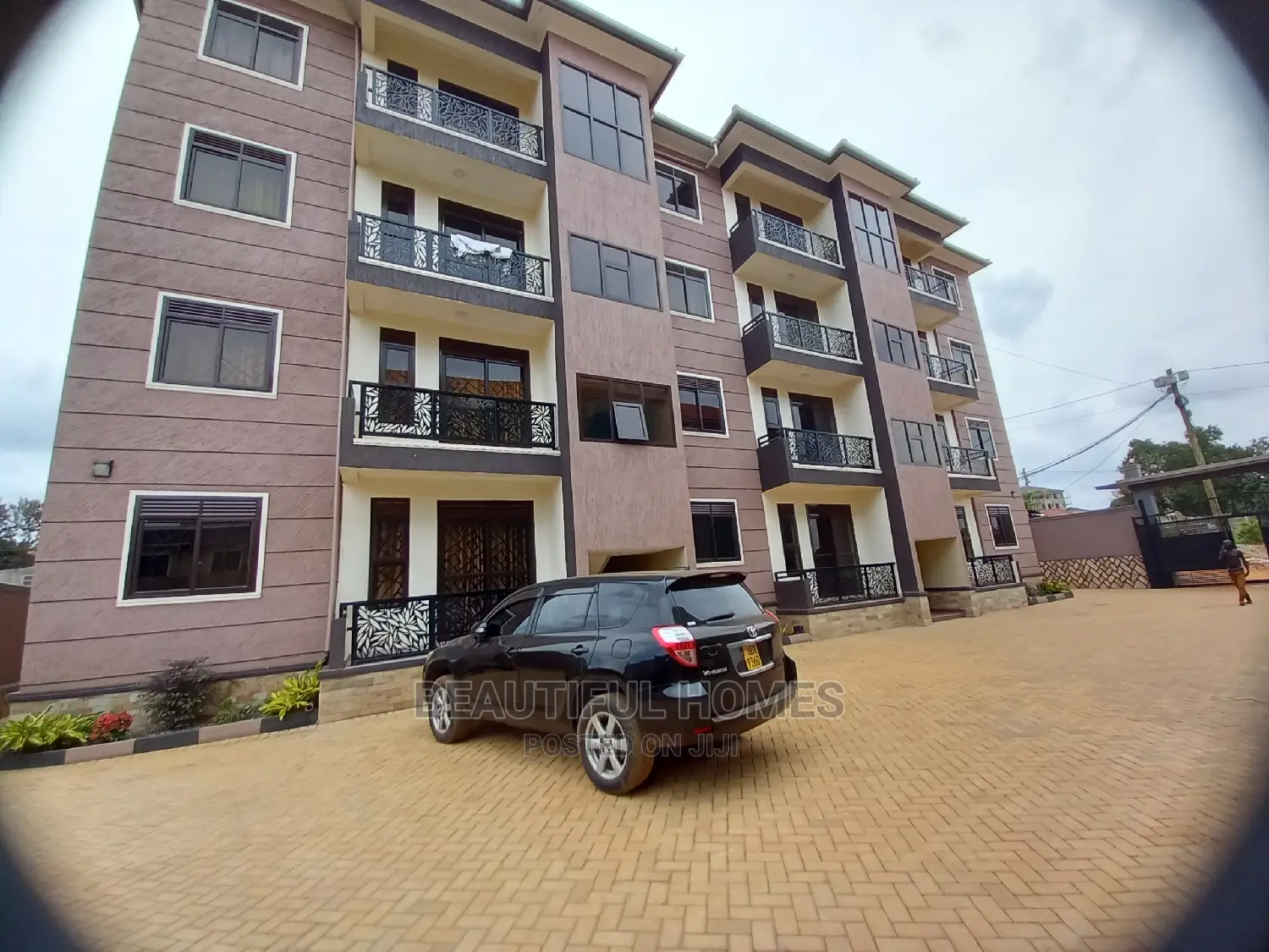 Furnished 2bdrm Block of Flats in Kyanja Wealthy, Central Division in Central Division