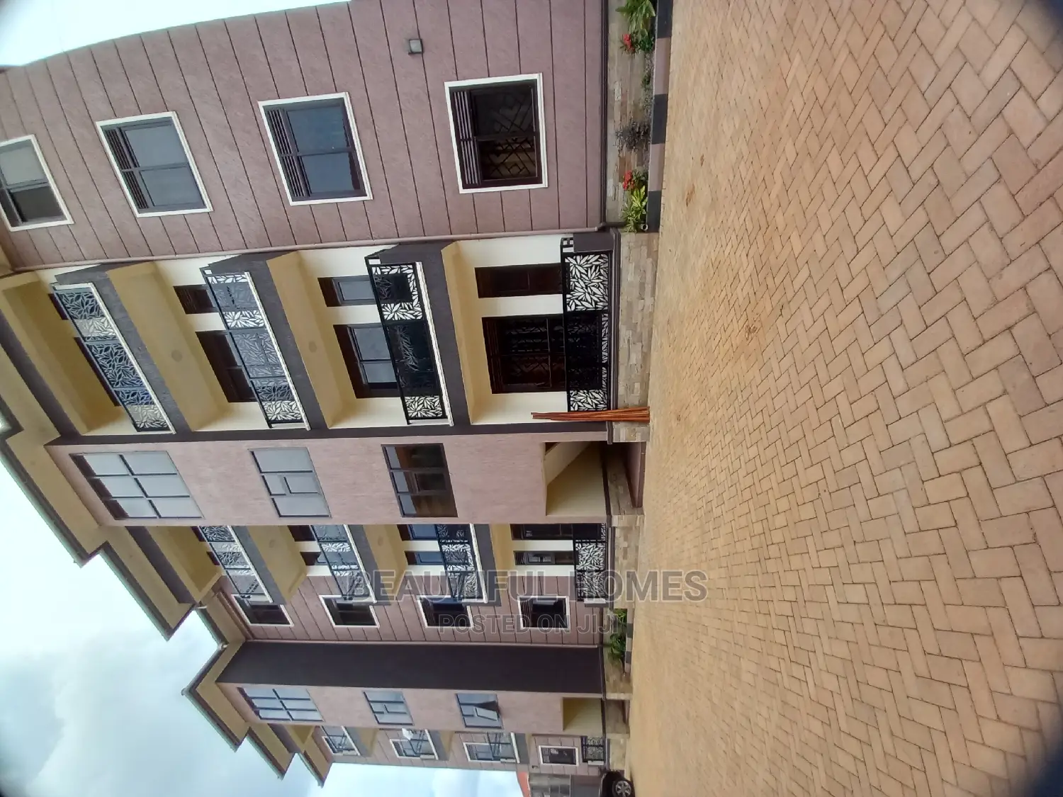 Furnished 2bdrm Block of Flats in Kyanja Wealthy, Central Division in Central Division