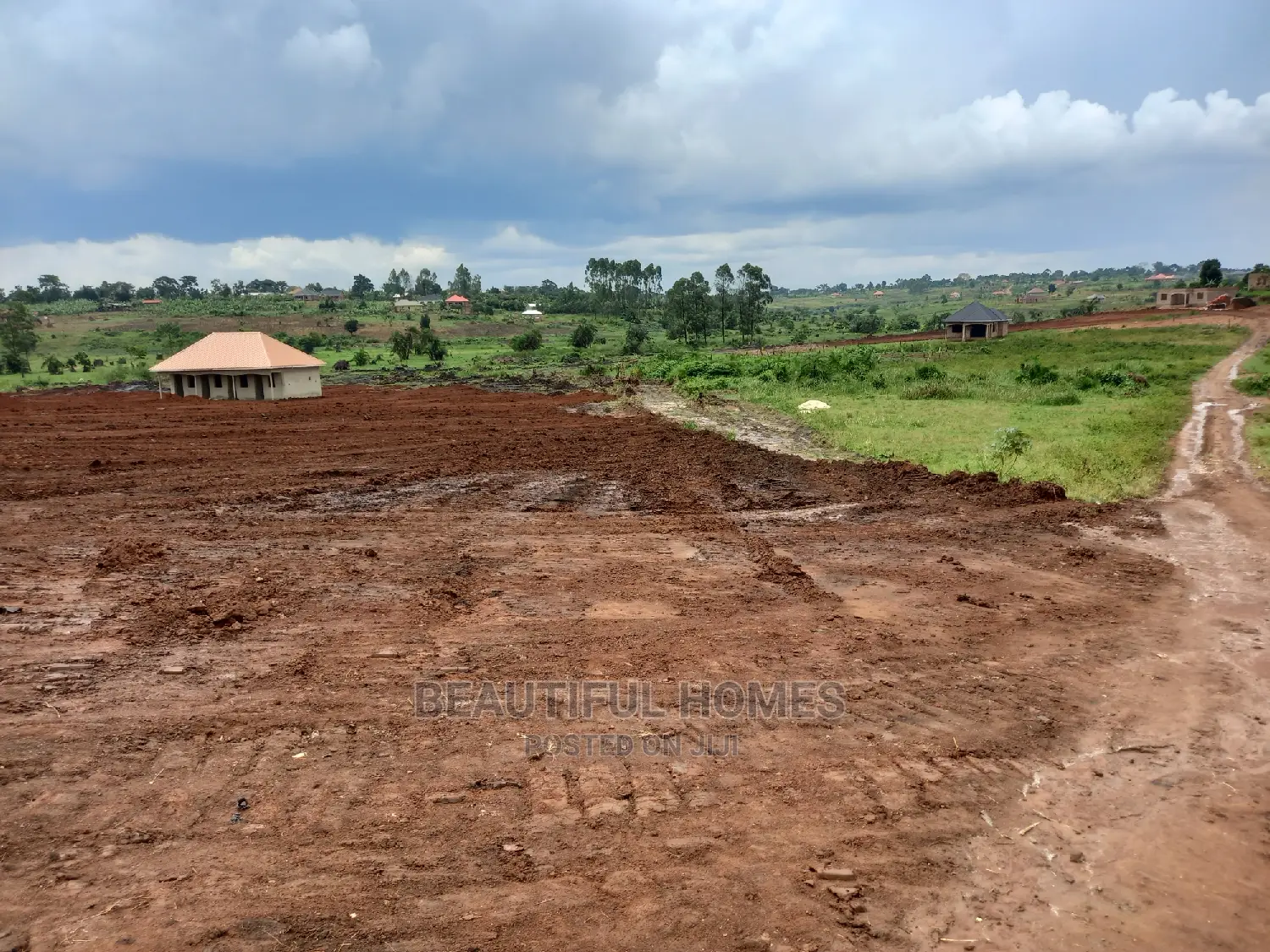 Nice Neighborhood Plots in Matugga in Wakiso / Wakiso