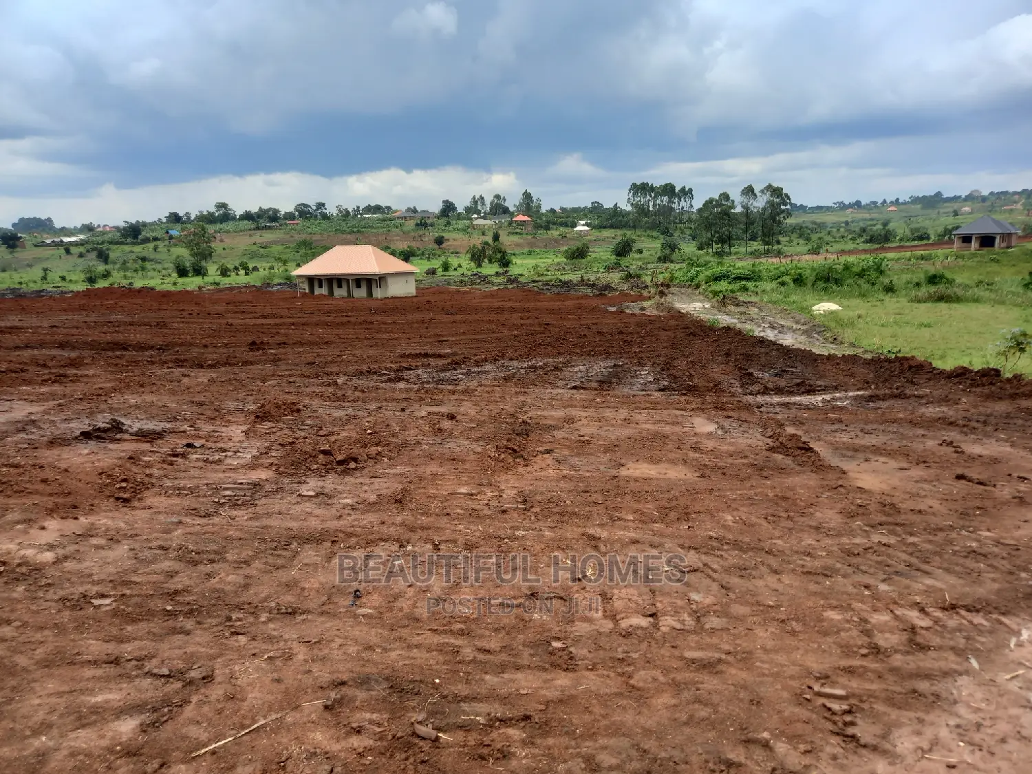 Matugga Corporate Estate With Plots on Sell in Nangabo