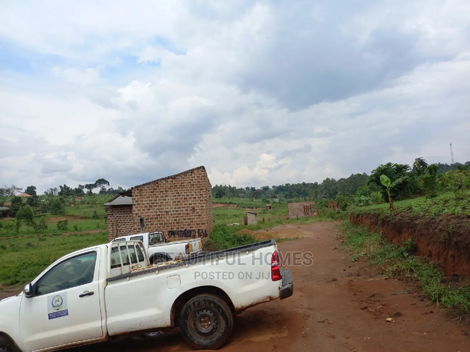 Matugga Semuto Road Plots on Sale in Nangabo