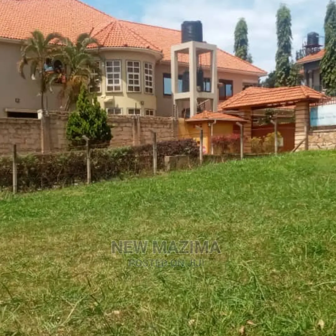 30 Decimals on Quicksale in Heart of Munyonyo Heights Titled in Division A