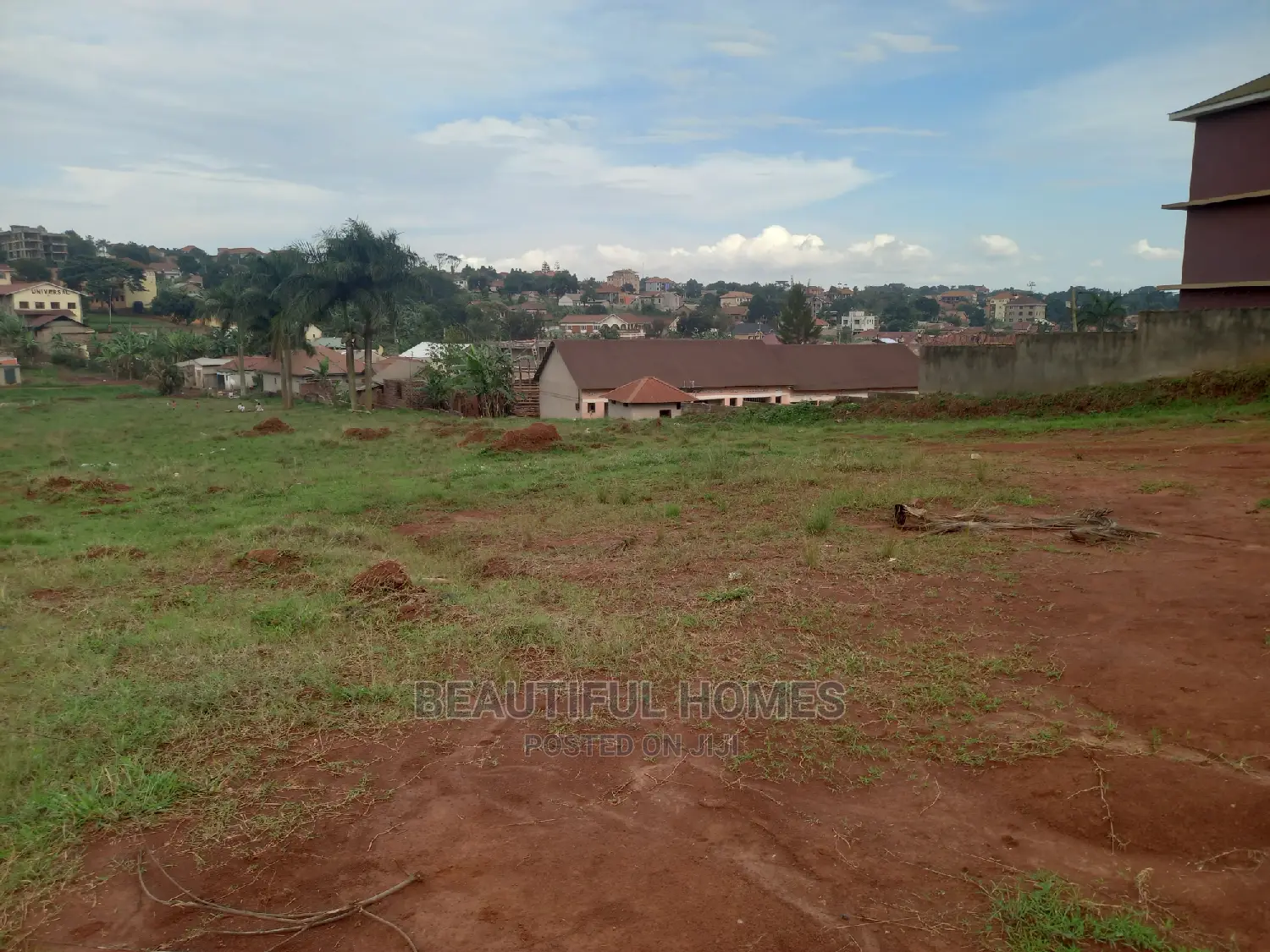 Kisaasi Komamboga Awesome Plots for Sell in Central Division
