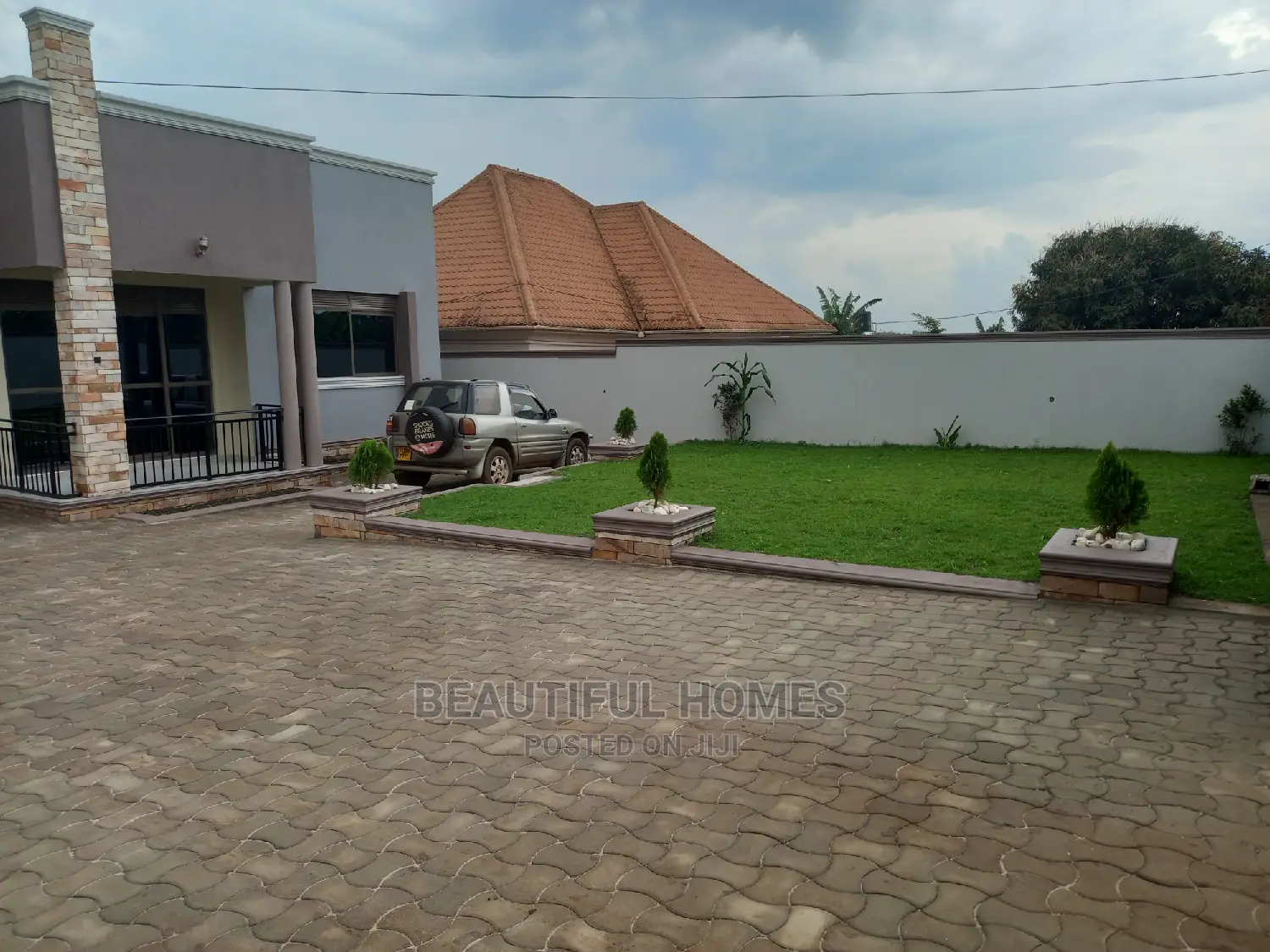 Furnished 4bdrm Bungalow in Kira for Sale in Kira