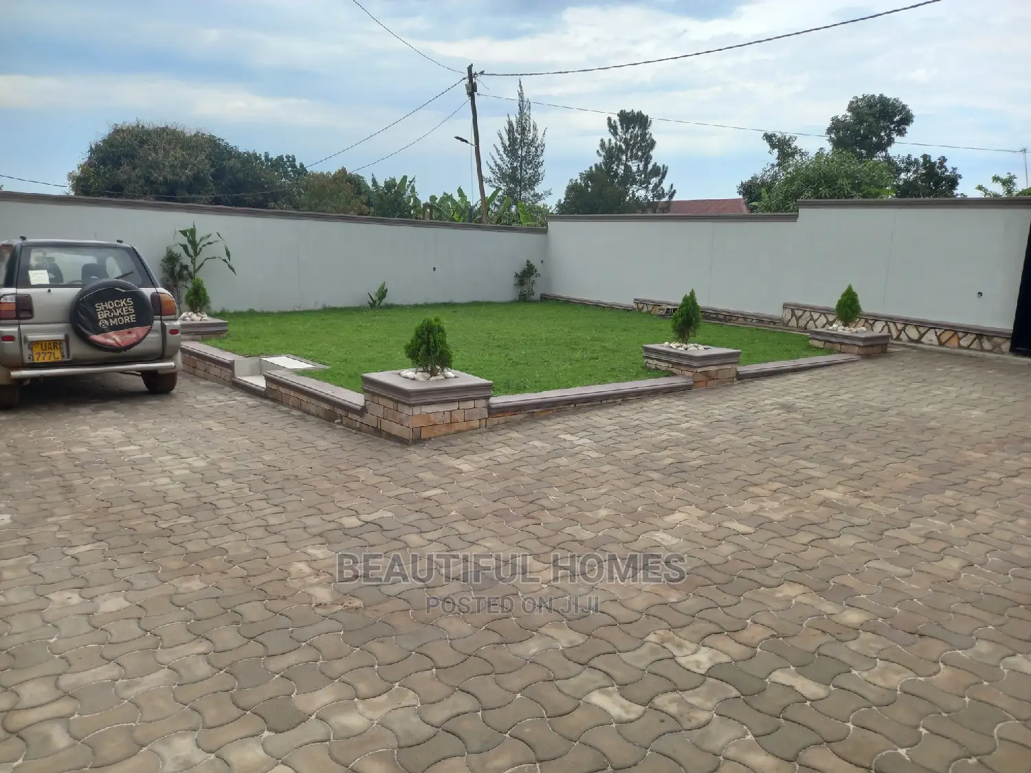 Furnished 4bdrm Bungalow in Kira for Sale in Kira