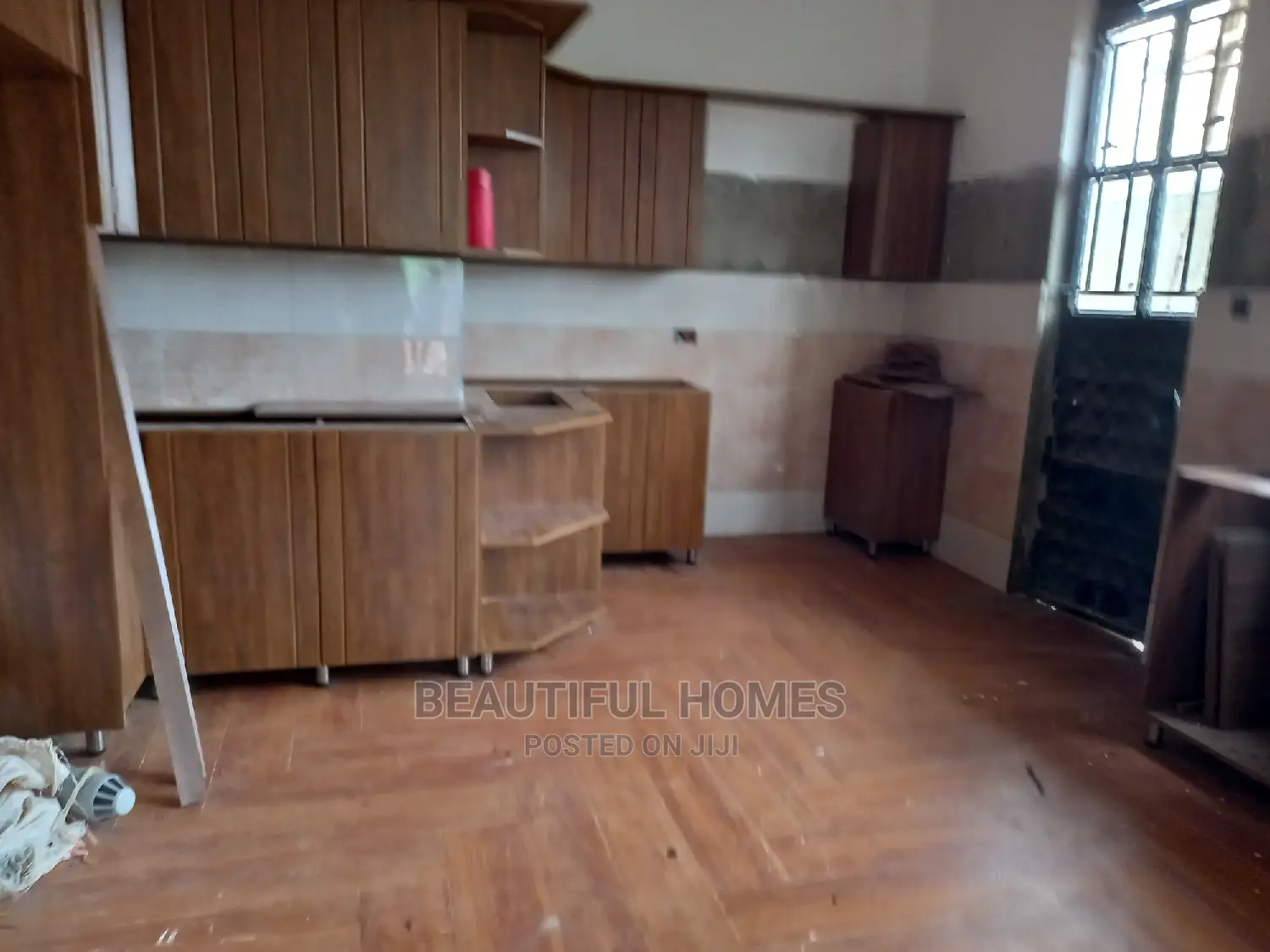 Furnished 6bdrm Mansion in Kyanja, Central Division for Sale in Central Division