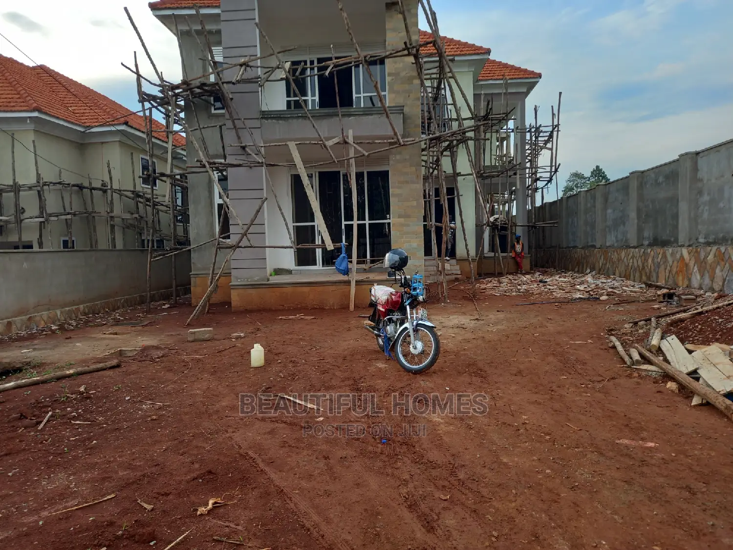Furnished 6bdrm Mansion in Kyanja, Central Division for Sale in Central Division