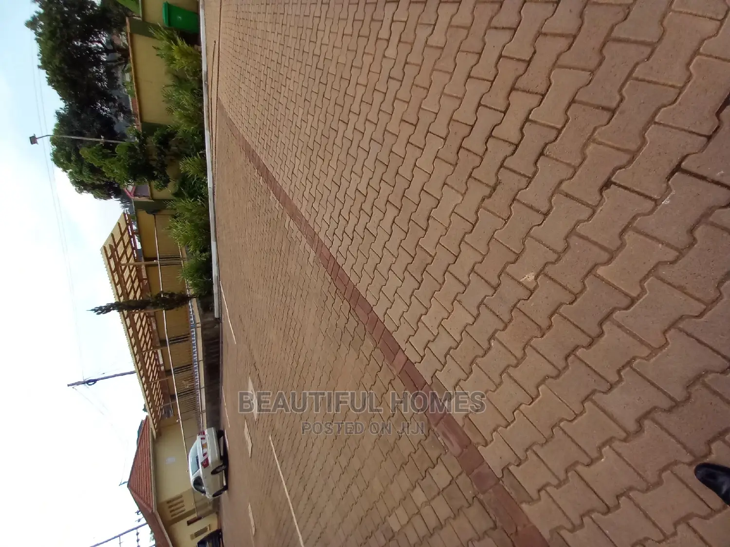 Furnished 2bdrm Apartment in Bukoto, Central Division for Sale in Central Division