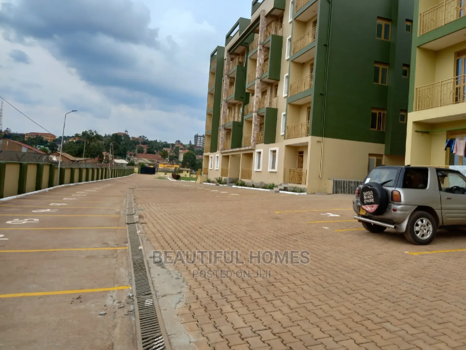 Furnished 2bdrm Condo in Bukoto, Central Division for Sale in Central Division