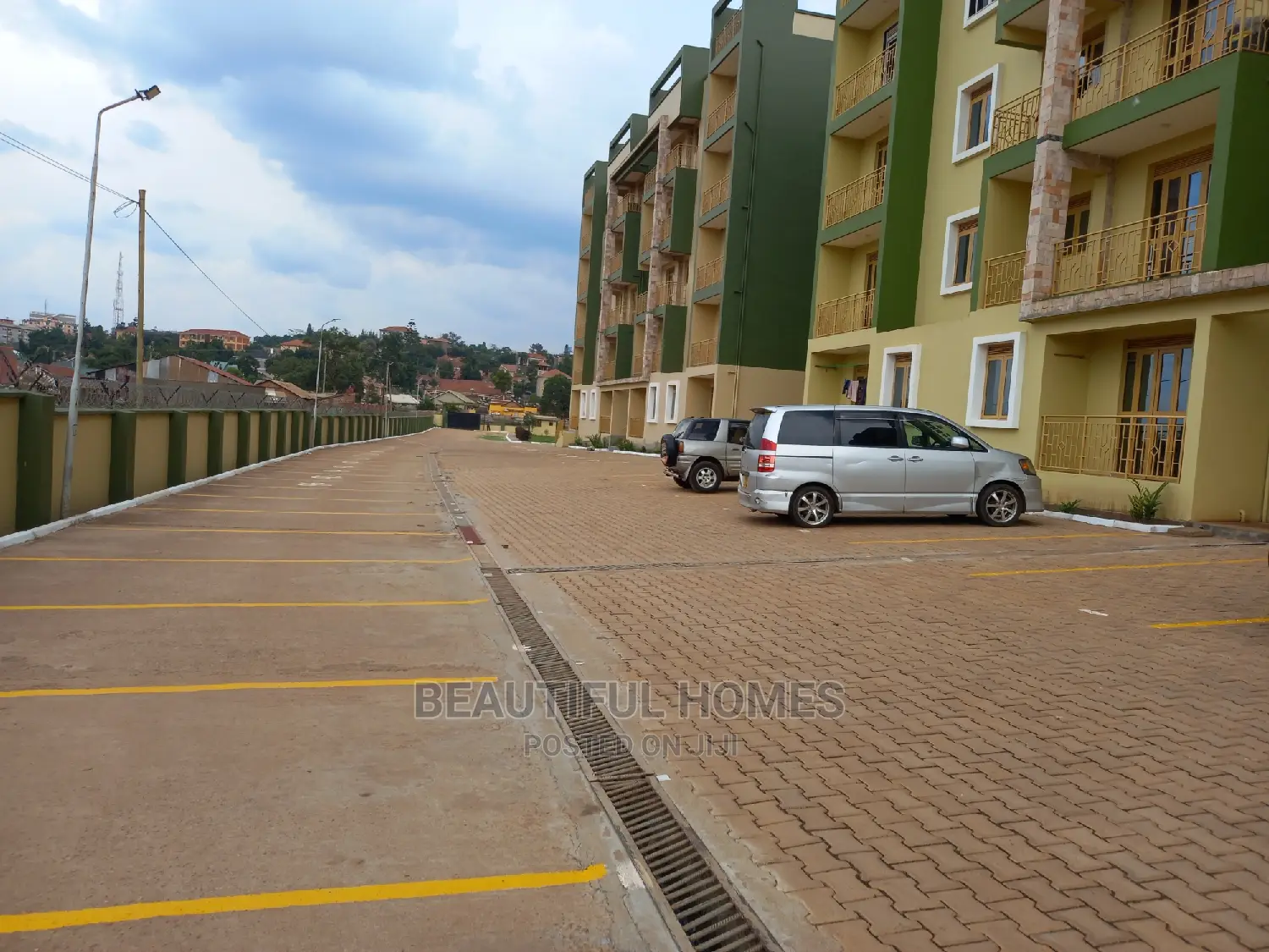 Furnished 2bdrm Condo in Bukoto, Central Division for Sale in Central Division