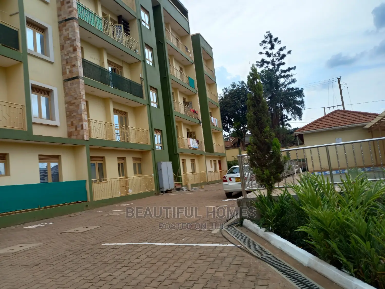 Furnished 2bdrm Condo in Bukoto, Central Division for Sale in Central Division