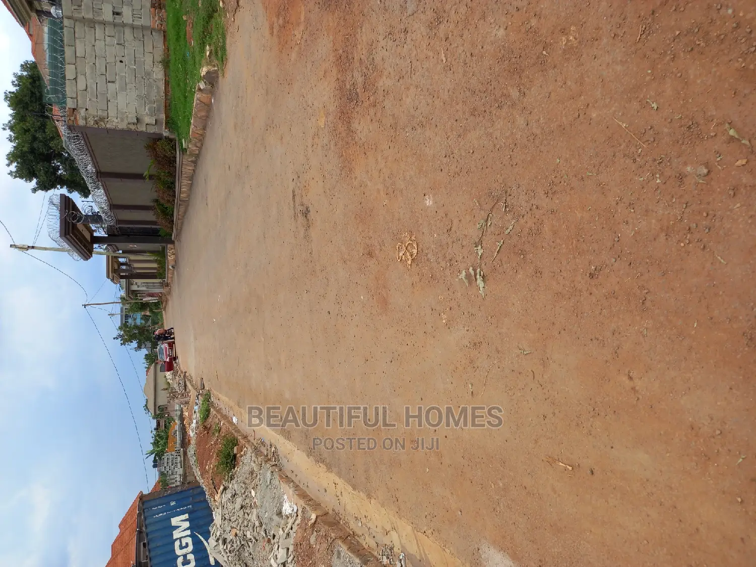 Furnished 6bdrm Duplex in Bukoto, Central Division for Sale in Central Division
