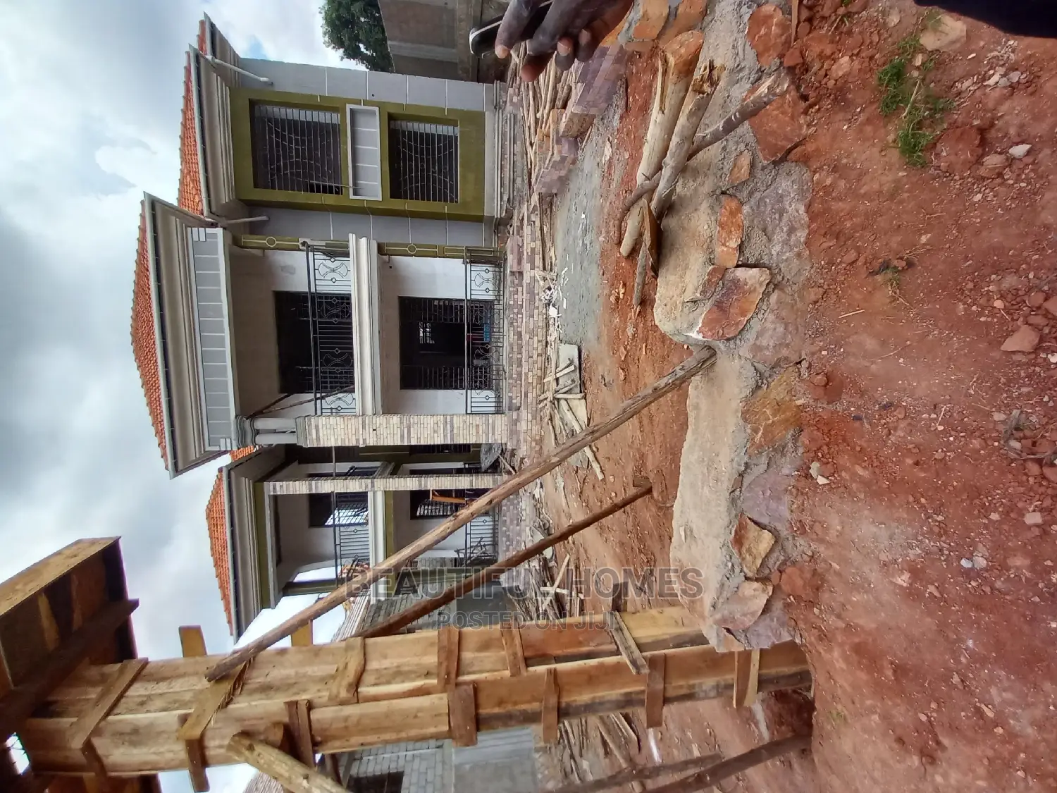 Furnished 6bdrm Duplex in Bukoto, Central Division for Sale in Central Division