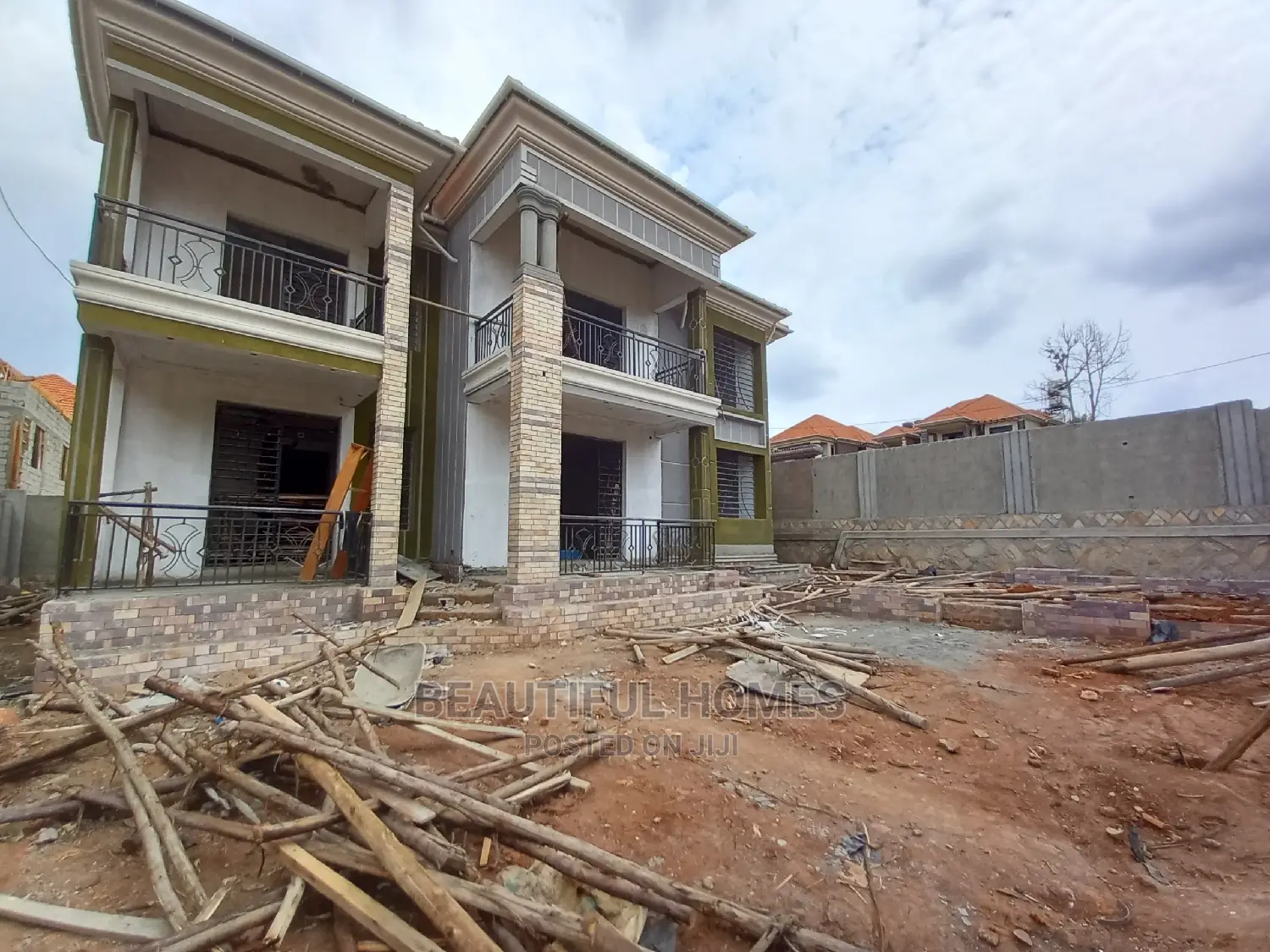 Furnished 6bdrm Duplex in Kisaasi Near Bukoto, Central Division in Central Division