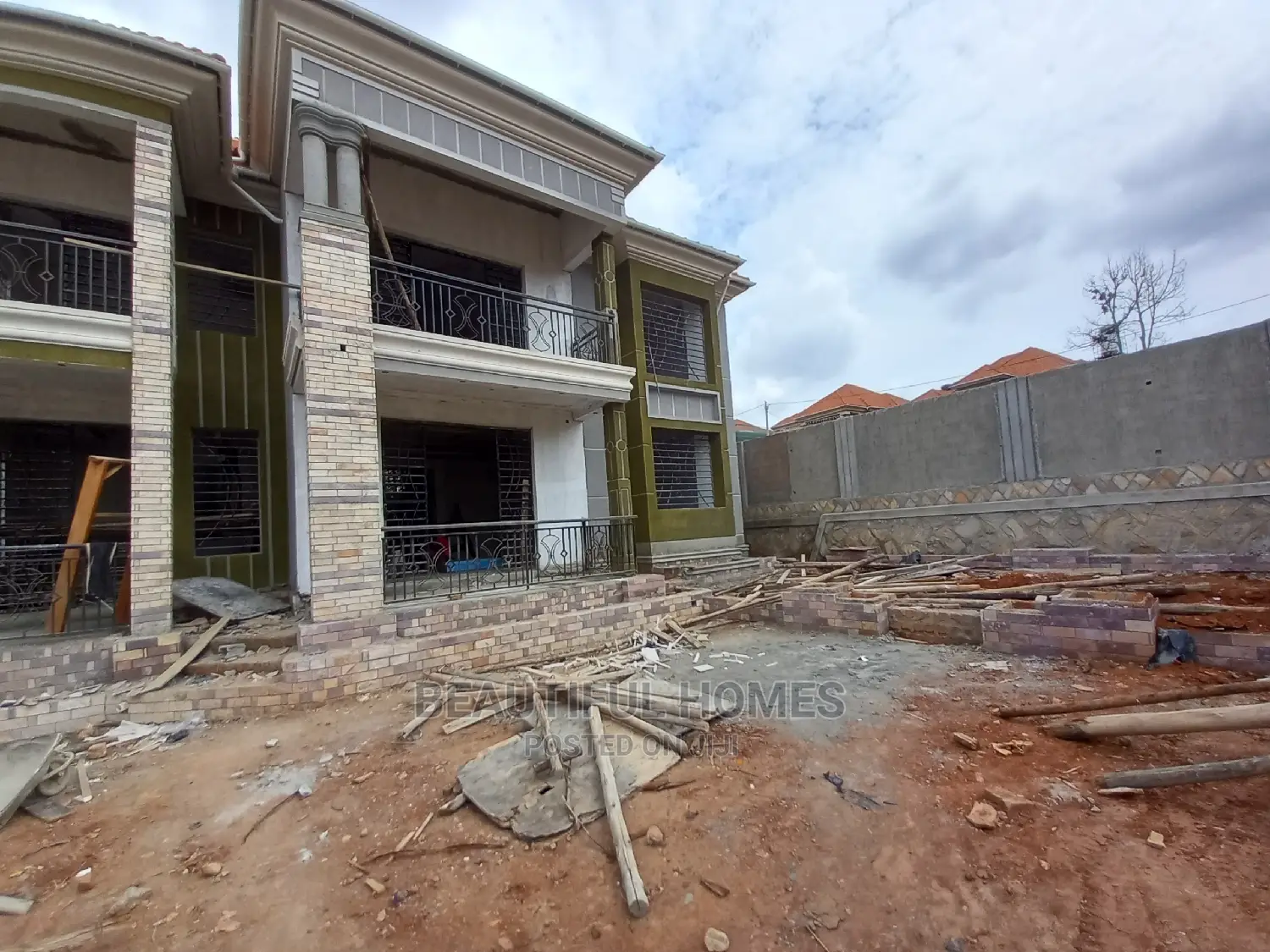Furnished 6bdrm Duplex in Kisaasi Near Bukoto, Central Division in Central Division