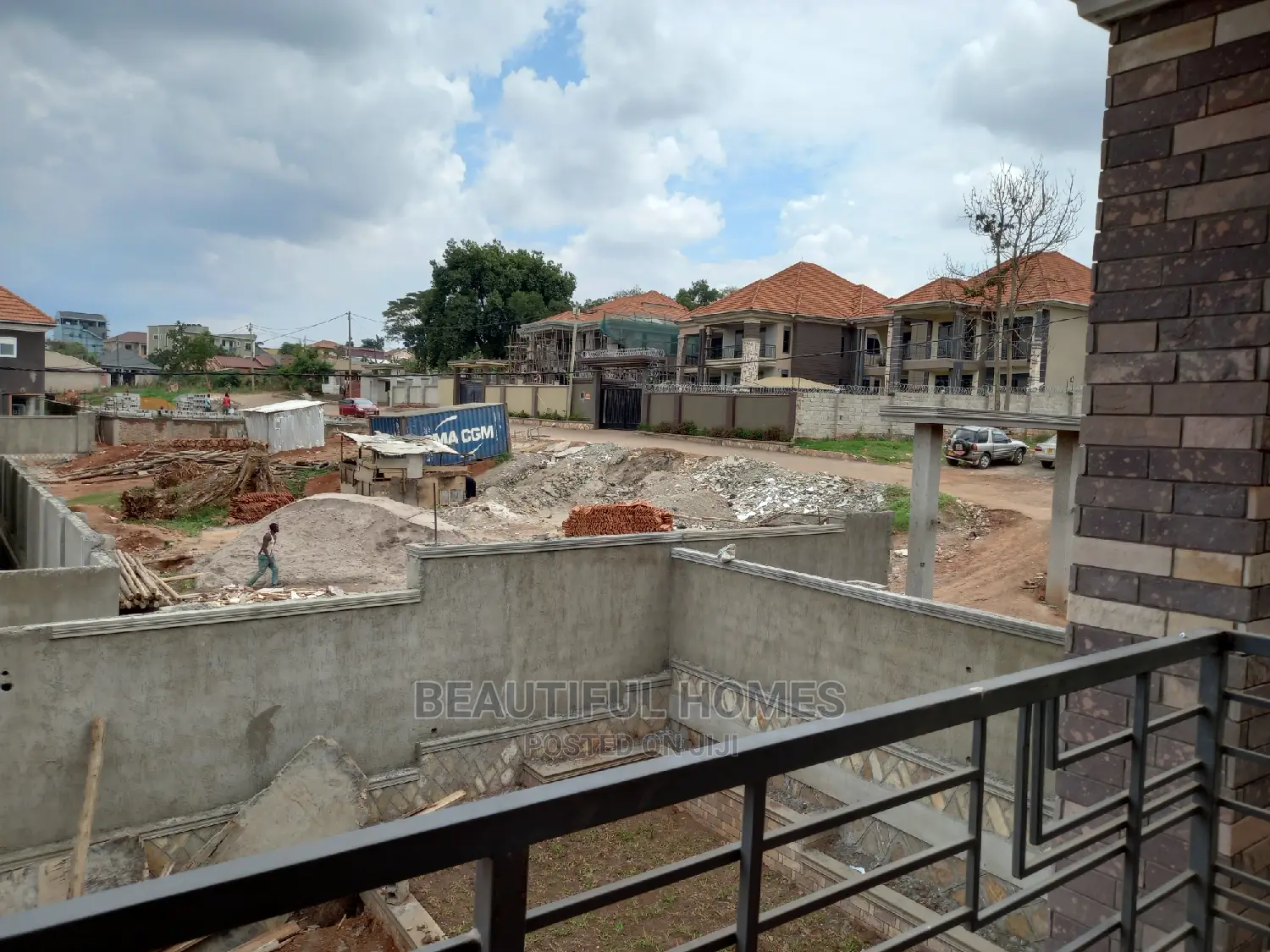 Furnished 6bdrm Duplex in Kisaasi, Central Division for Sale in Central Division