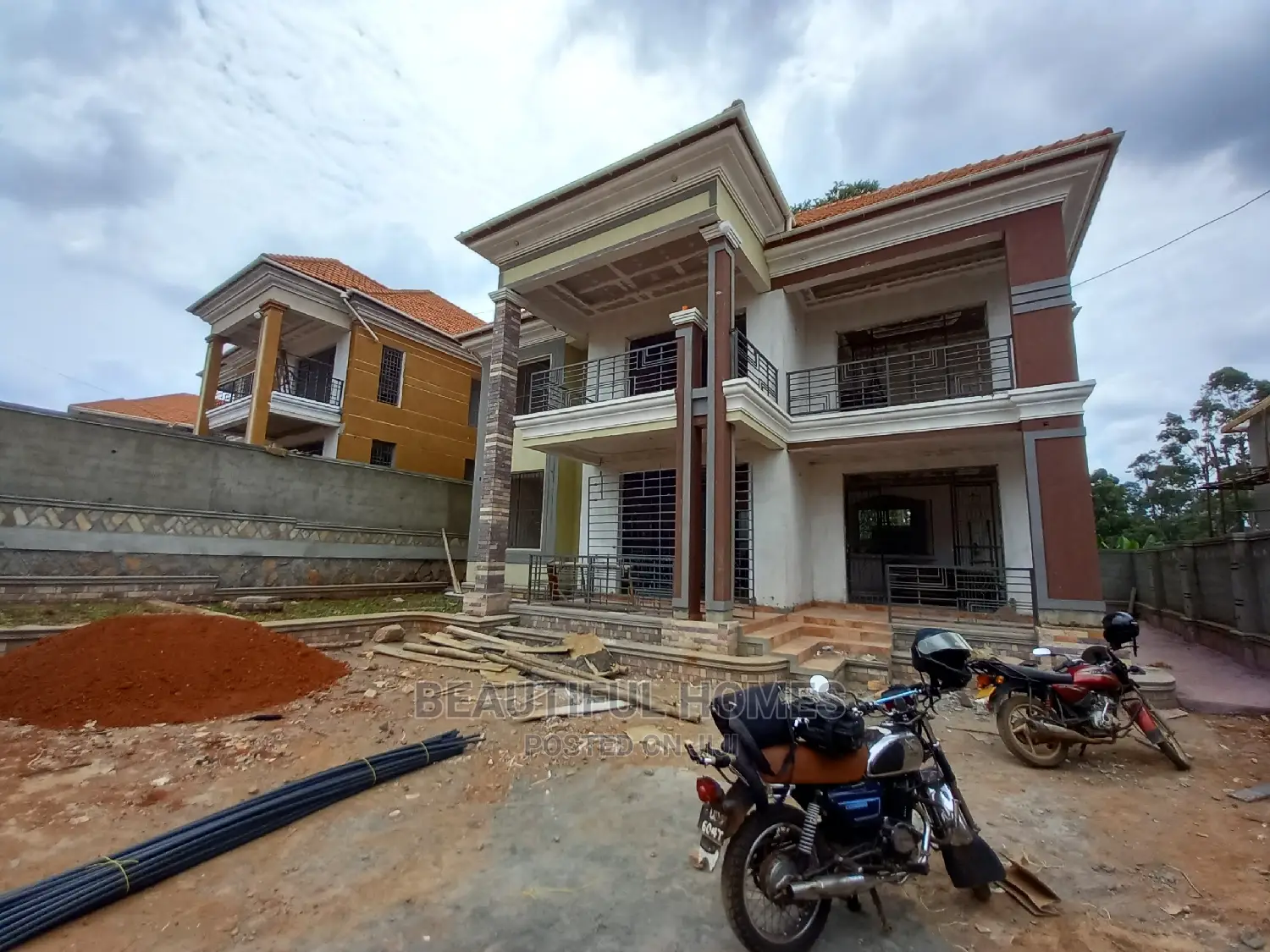 Furnished 6bdrm House in Kisaasi, Central Division for Sale in Central Division