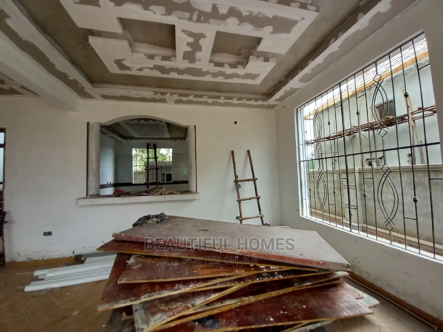 Furnished 6bdrm Mansion in Kisaasi Corporate, Central Division in Central Division