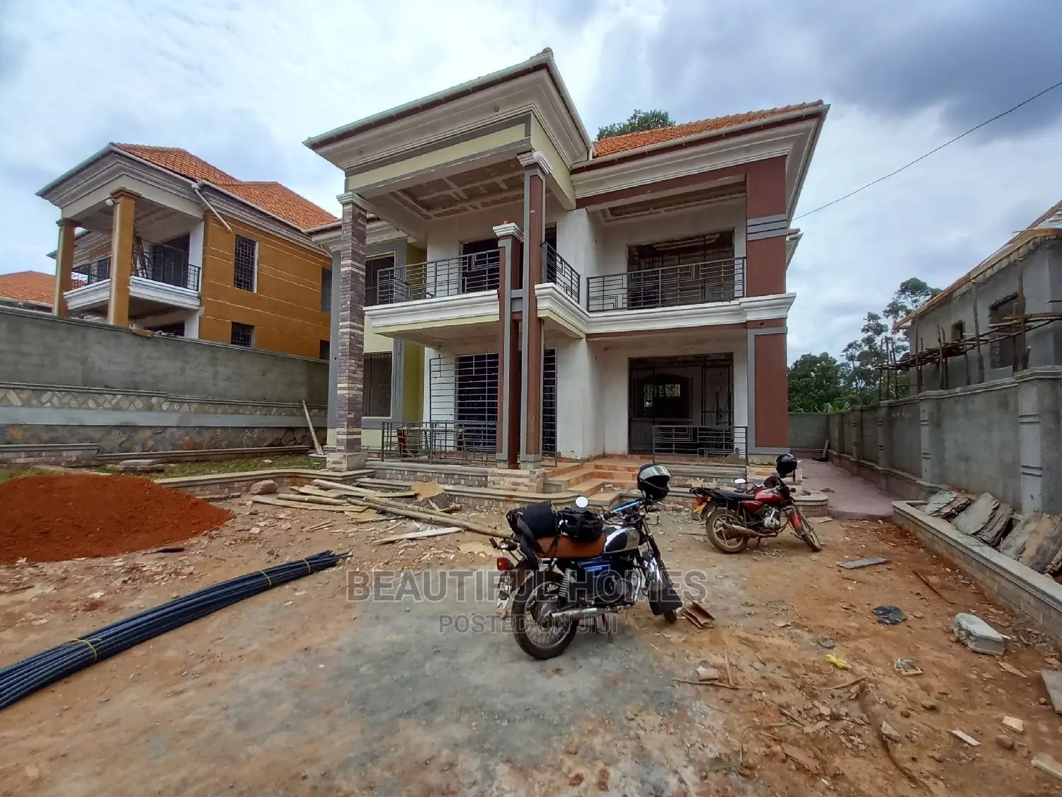 Furnished 6bdrm Mansion in Kisaasi Corporate, Central Division in Central Division