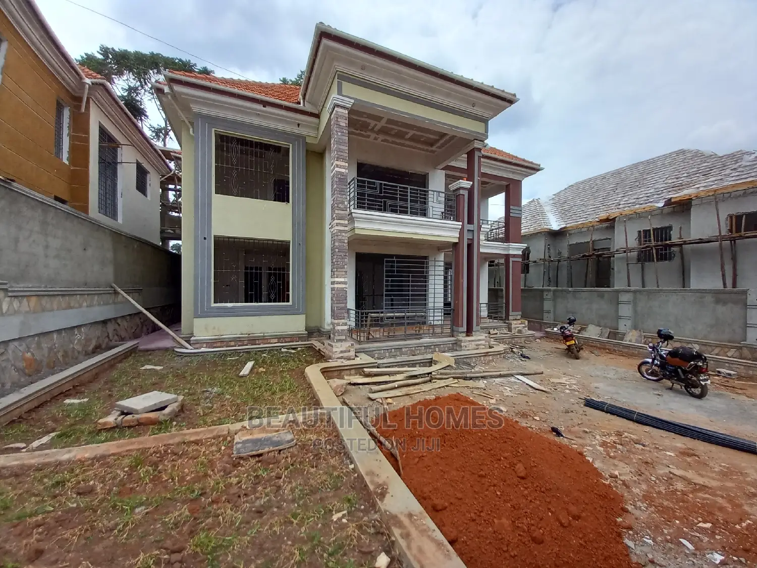 Furnished 6bdrm Mansion in Kisaasi Corporate, Central Division in Central Division