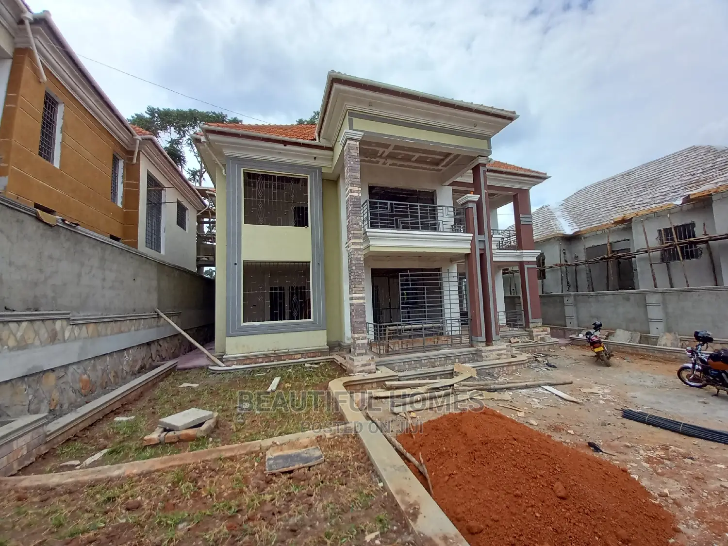 Furnished 6bdrm Mansion in Kisaasi Tarmacked, Central Division in Central Division