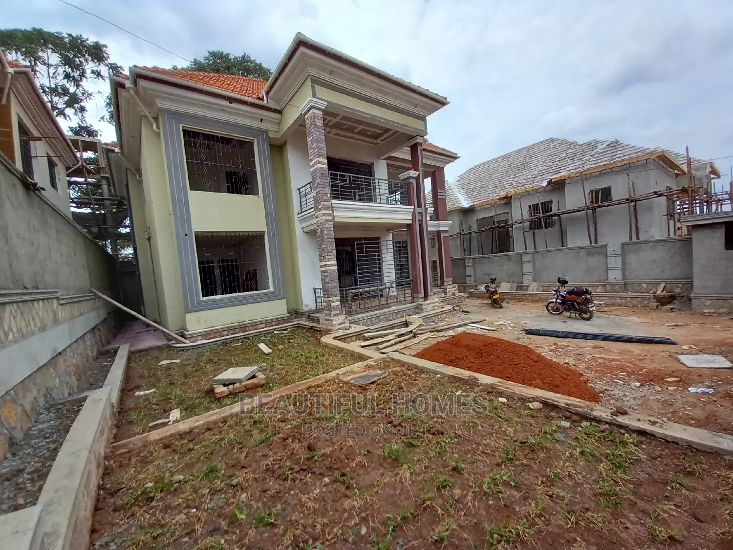 Furnished 6bdrm Mansion in Kisaasi Tarmacked, Central Division in Central Division