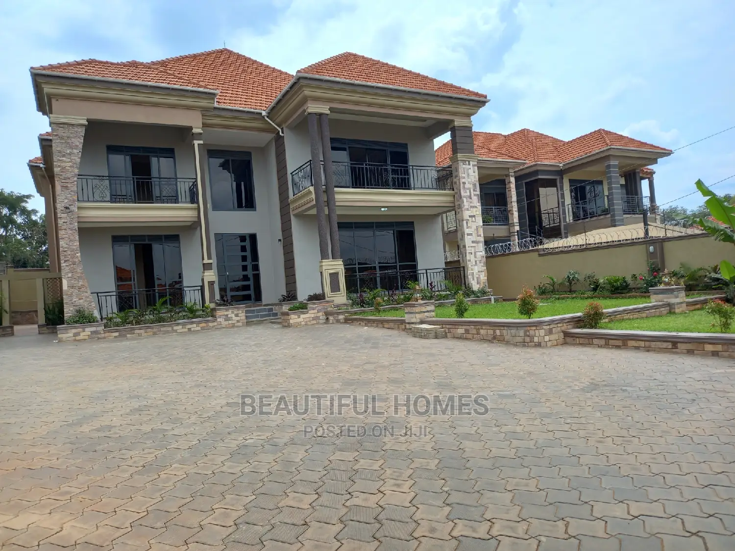 Furnished 6bdrm Mansion in Kisaasi Executive, Central Division in Central Division
