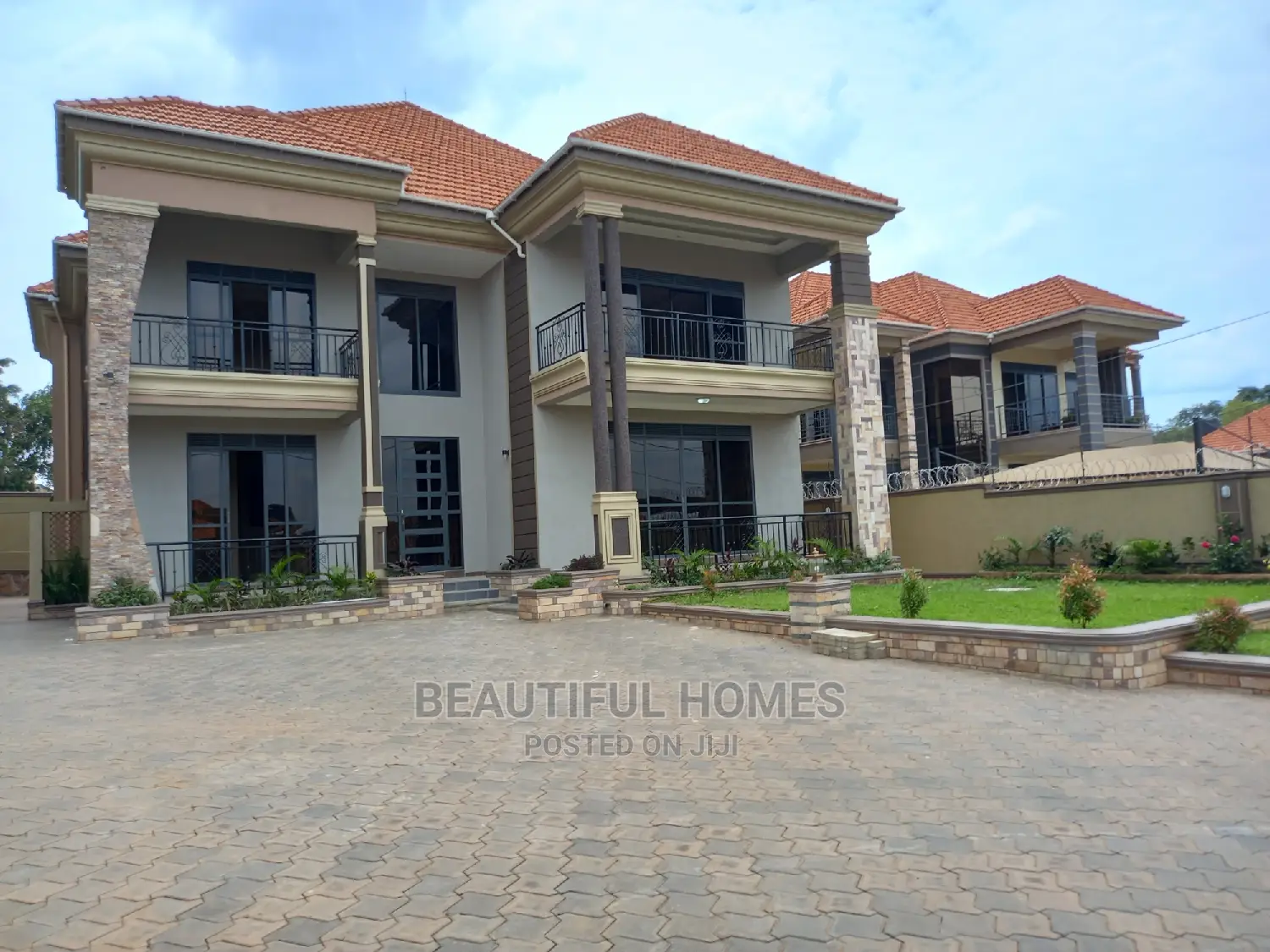 Furnished 6bdrm Mansion in Kisaasi Beauty, Central Division for Sale in Central Division