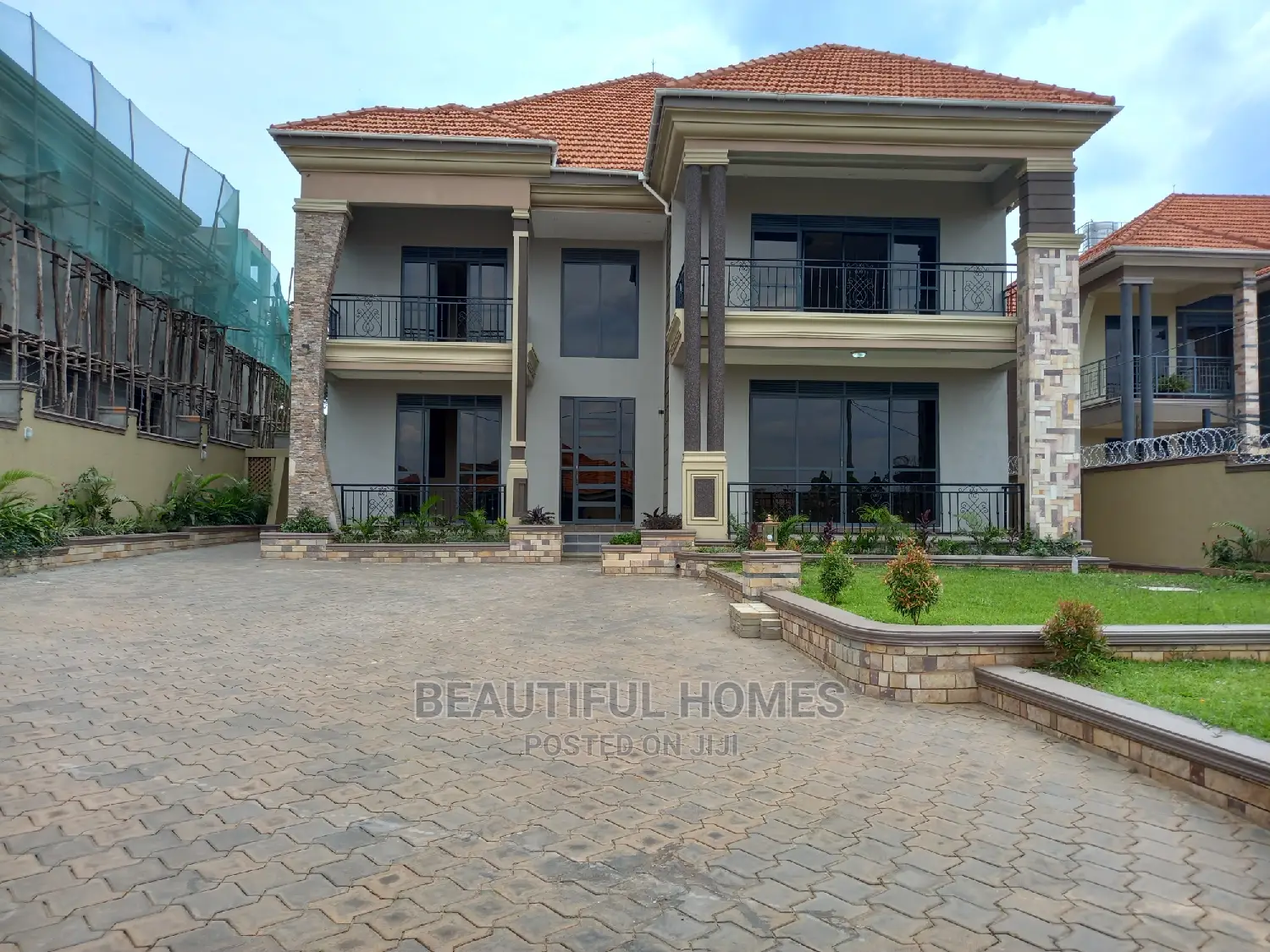Furnished 6bdrm Mansion in Kisaasi Tarmacked, Central Division in Central Division