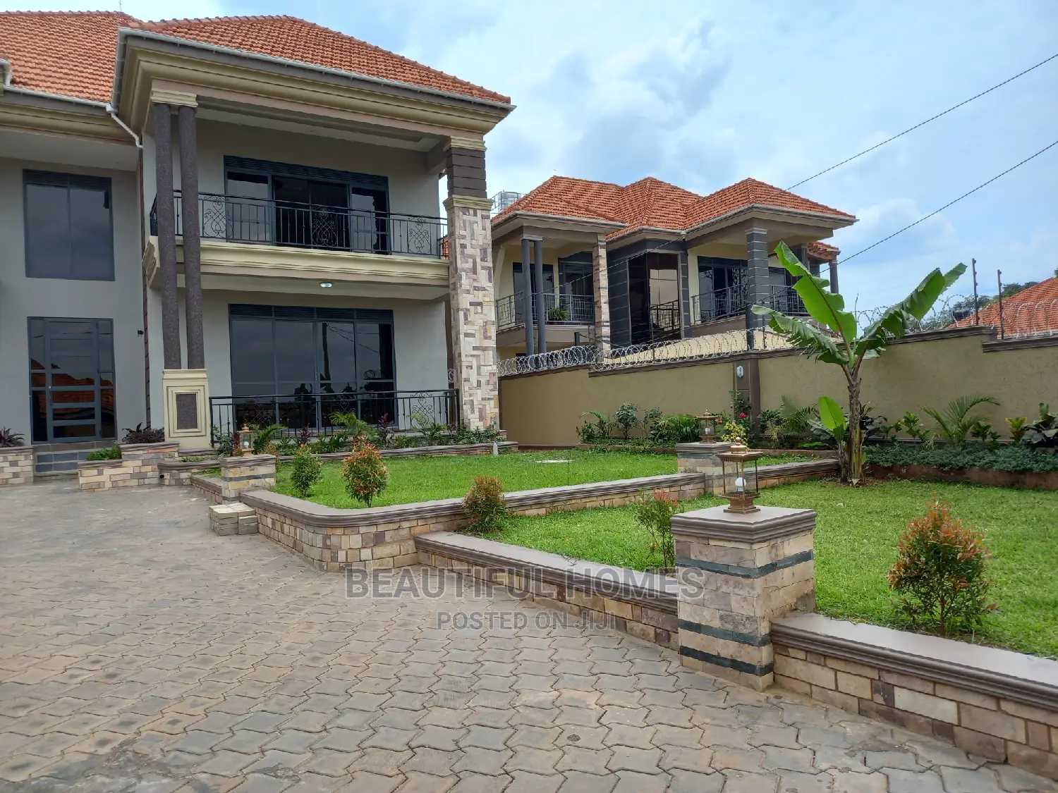 Furnished 6bdrm Mansion in Kisaasi Tarmacked, Central Division in Central Division