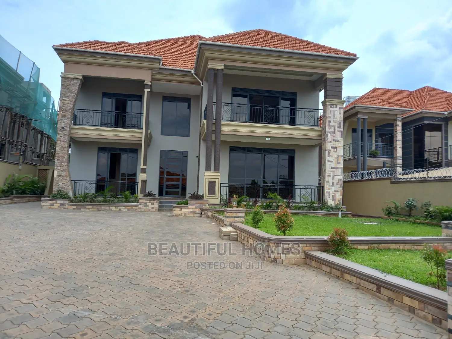 Furnished 6bdrm Mansion in Kisaasi Tarmacked, Central Division in Central Division