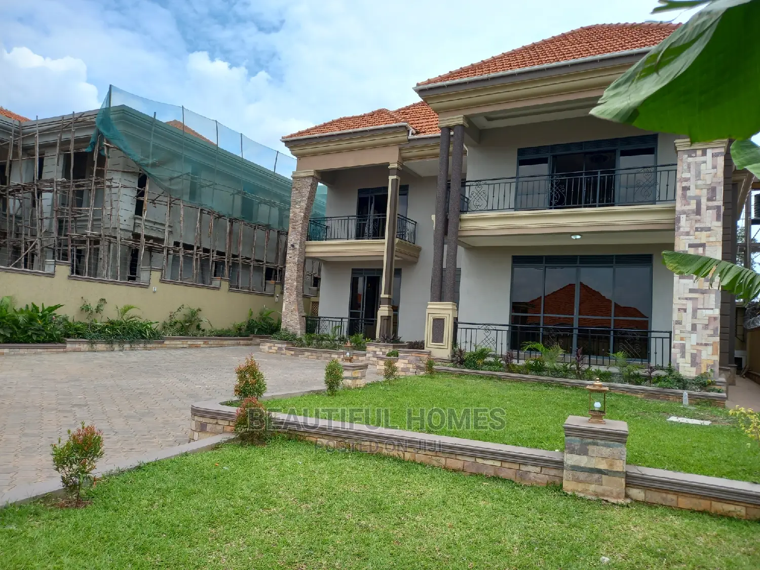 Furnished 6bdrm House in Kisaasi Corporate, Central Division for Sale in Central Division