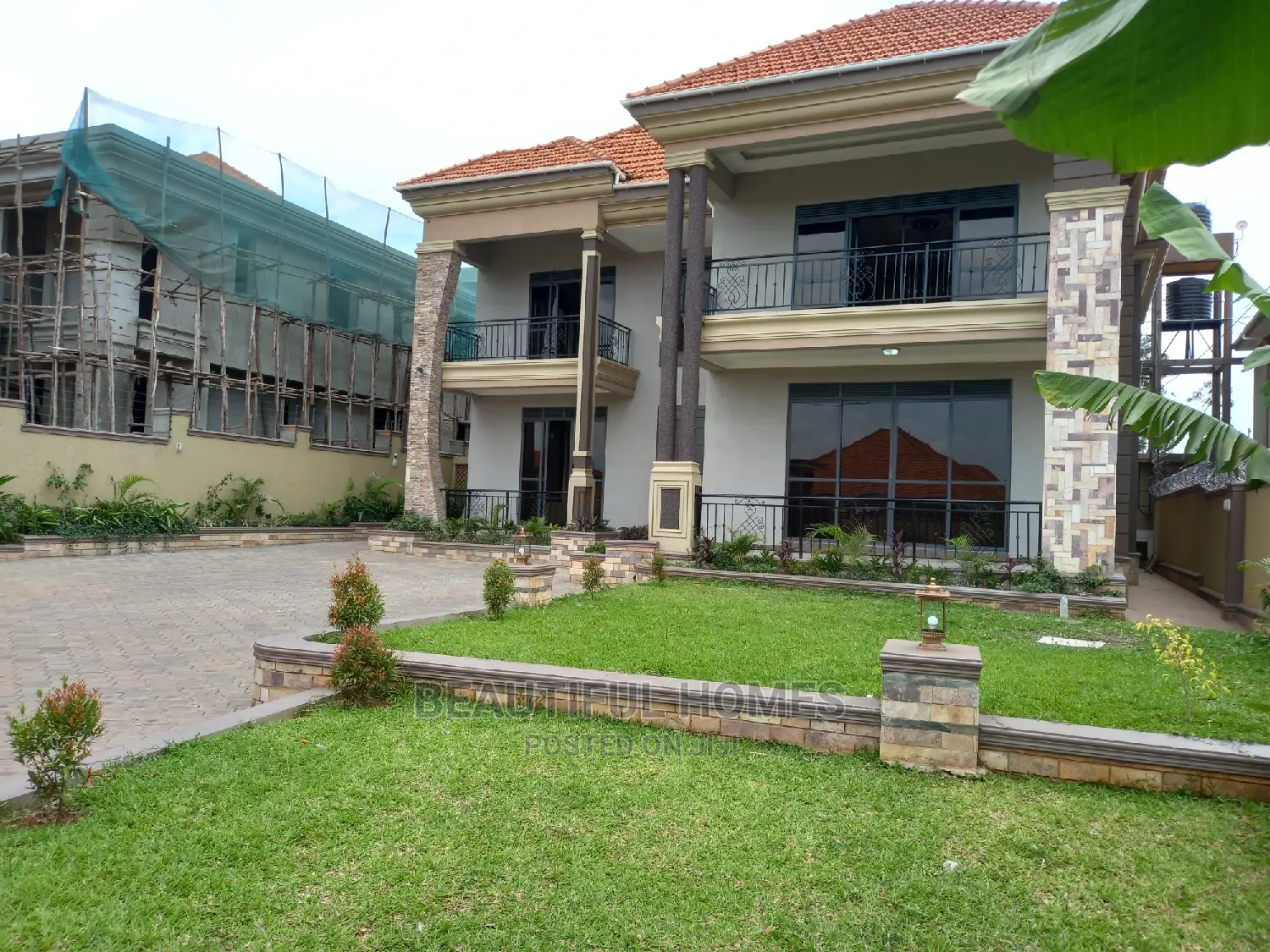 Furnished 6bdrm House in Kisaasi Corporate, Central Division for Sale in Central Division