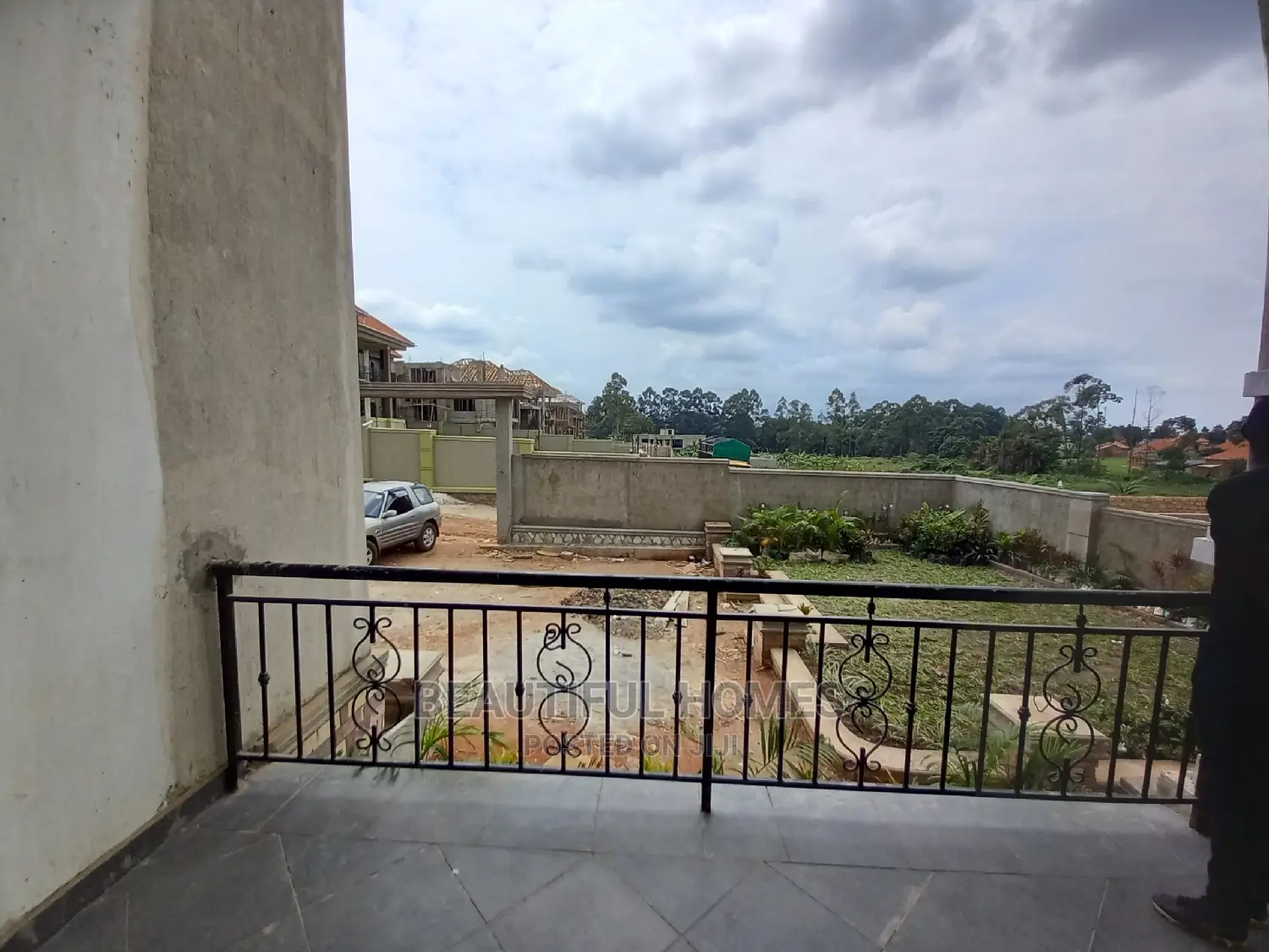 Furnished 6bdrm Mansion in Kisaasi Tarmack, Central Division for Sale in Central Division