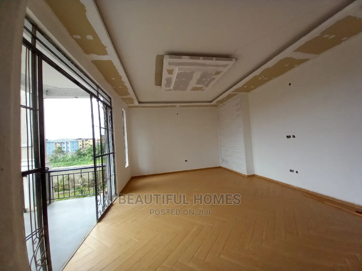 Furnished 6bdrm Mansion in Kisaasi Upscale, Central Division for Sale in Central Division