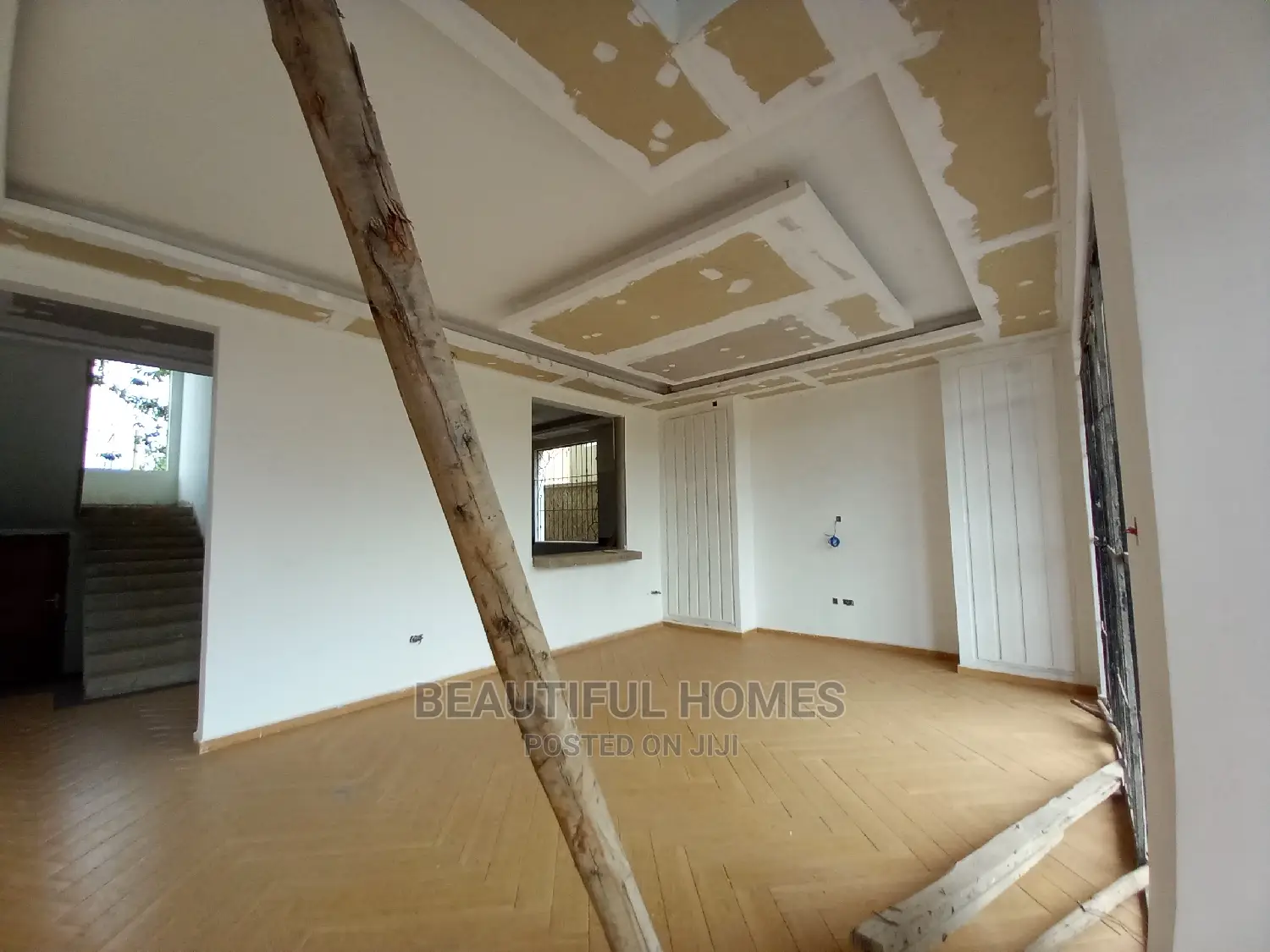 Furnished 6bdrm Mansion in Kisaasi Upscale, Central Division for Sale in Central Division