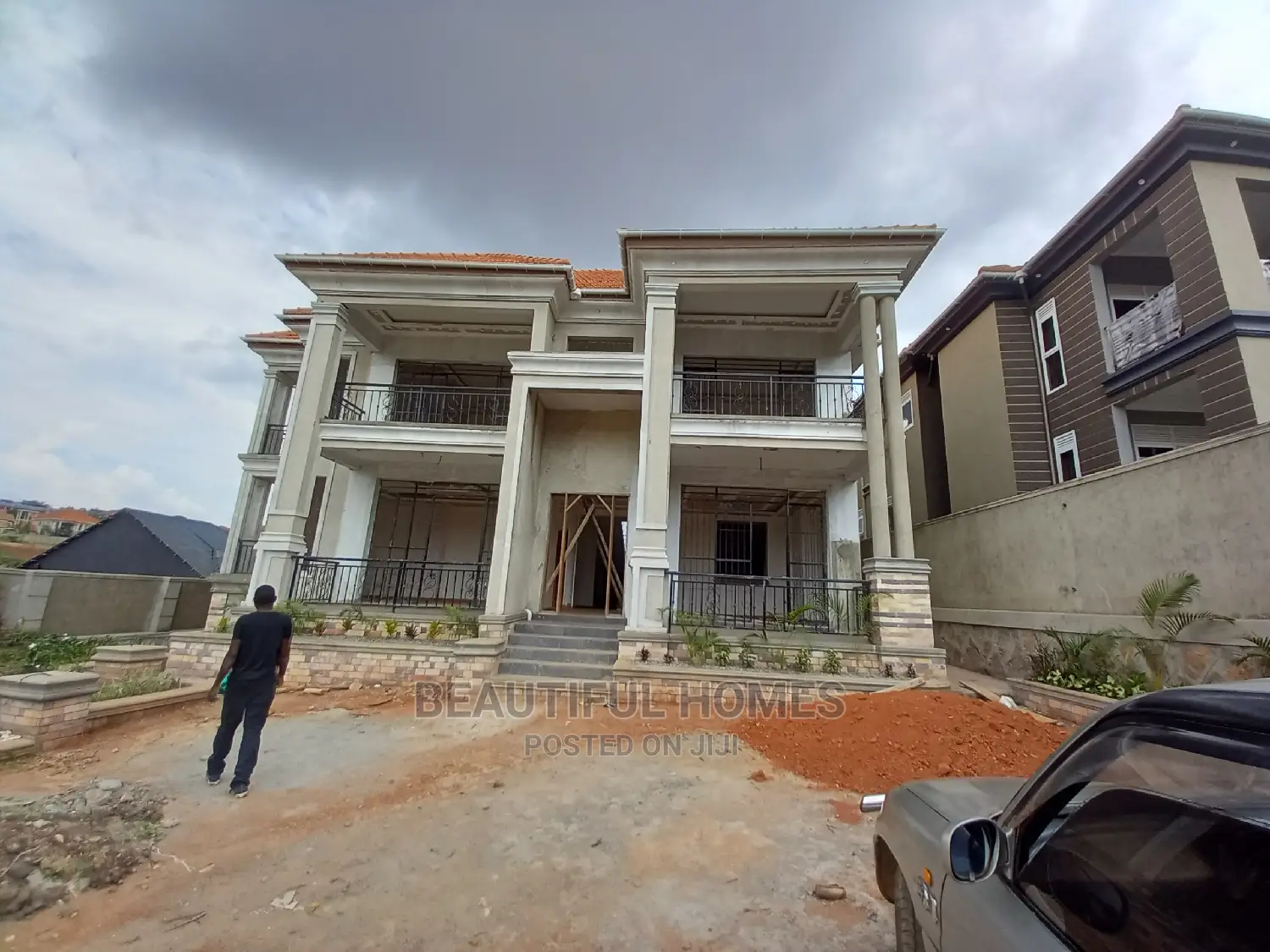Furnished 6bdrm Mansion in Kisaasi Wealthy, Central Division for Sale in Central Division